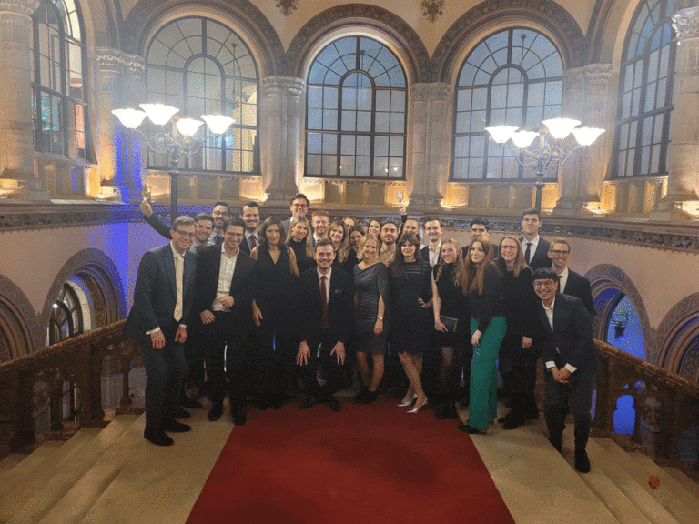 EY Law Team Weihnachtsfeier palais Ferstl karriere wirtschaftskanzlei mitarbeiter